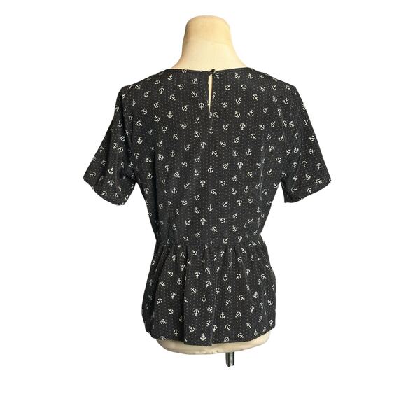 Forever 21 black white anchor print short sleeves blouse size medium - Picture 12 of 13